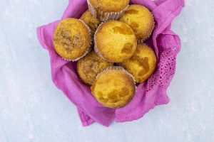 Receta dulce de magdalenas con zanahorias y almendras